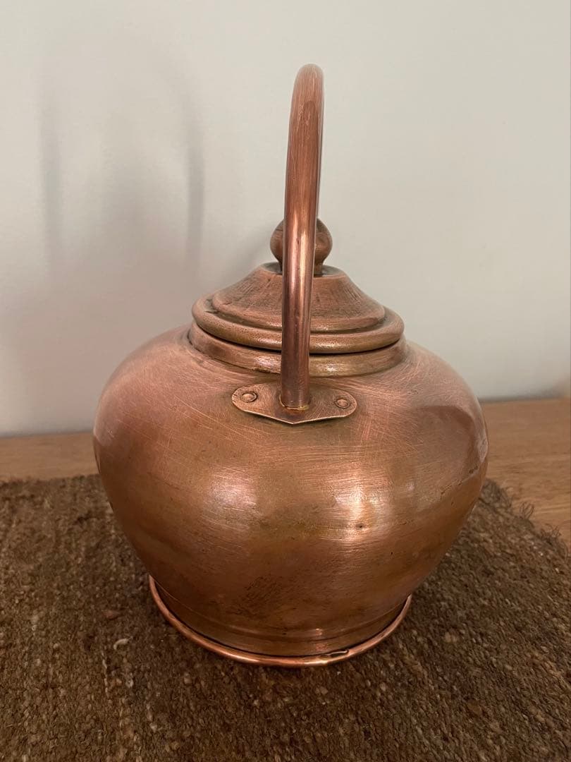 銅やかん　中国　四川省