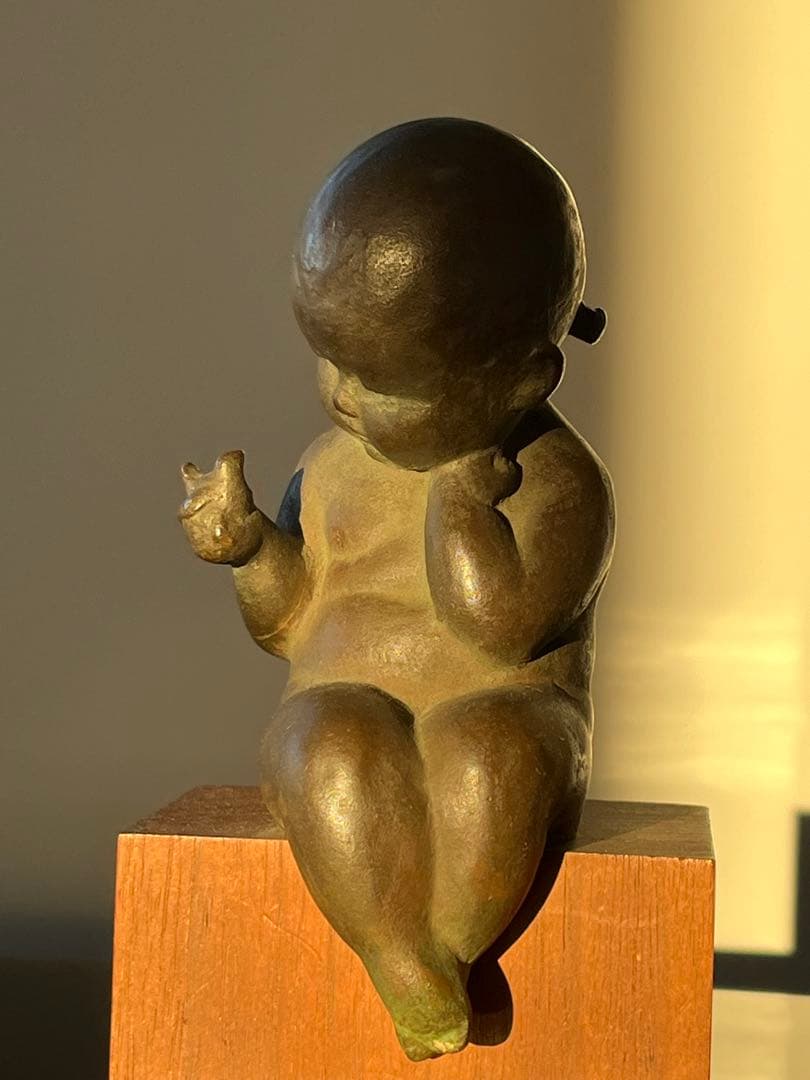 ブロンズ 彫刻 木製台座付き（時代物）