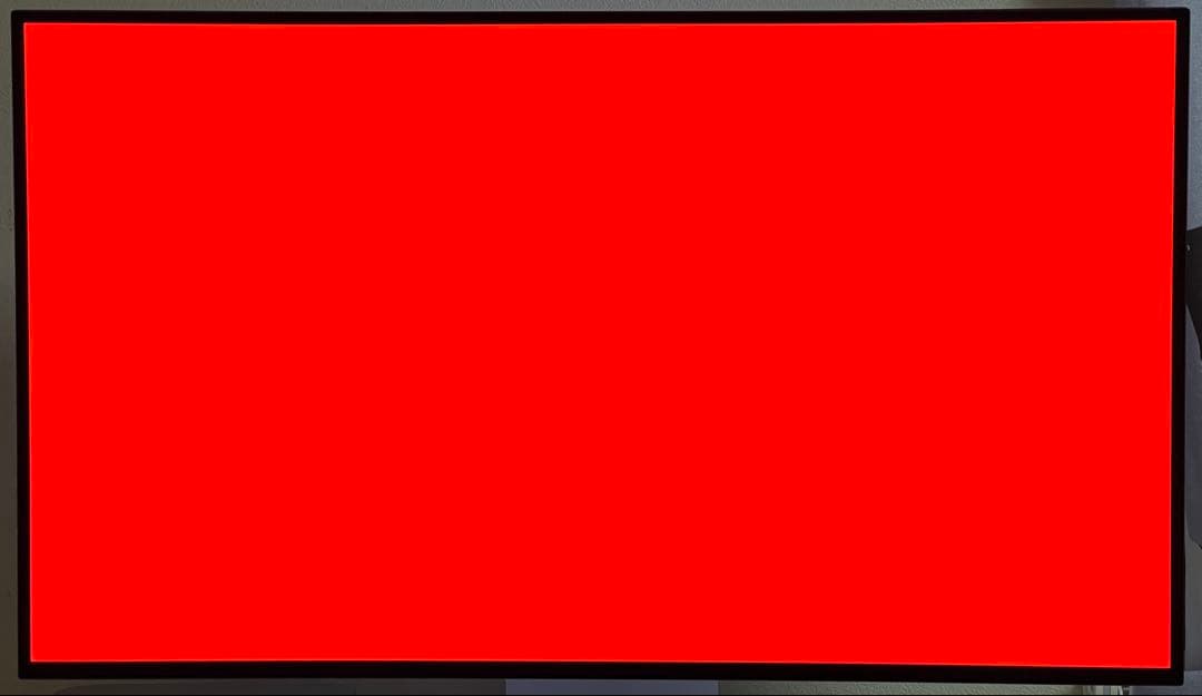 LG UltraGear OLED 32GS95UV-W 本体