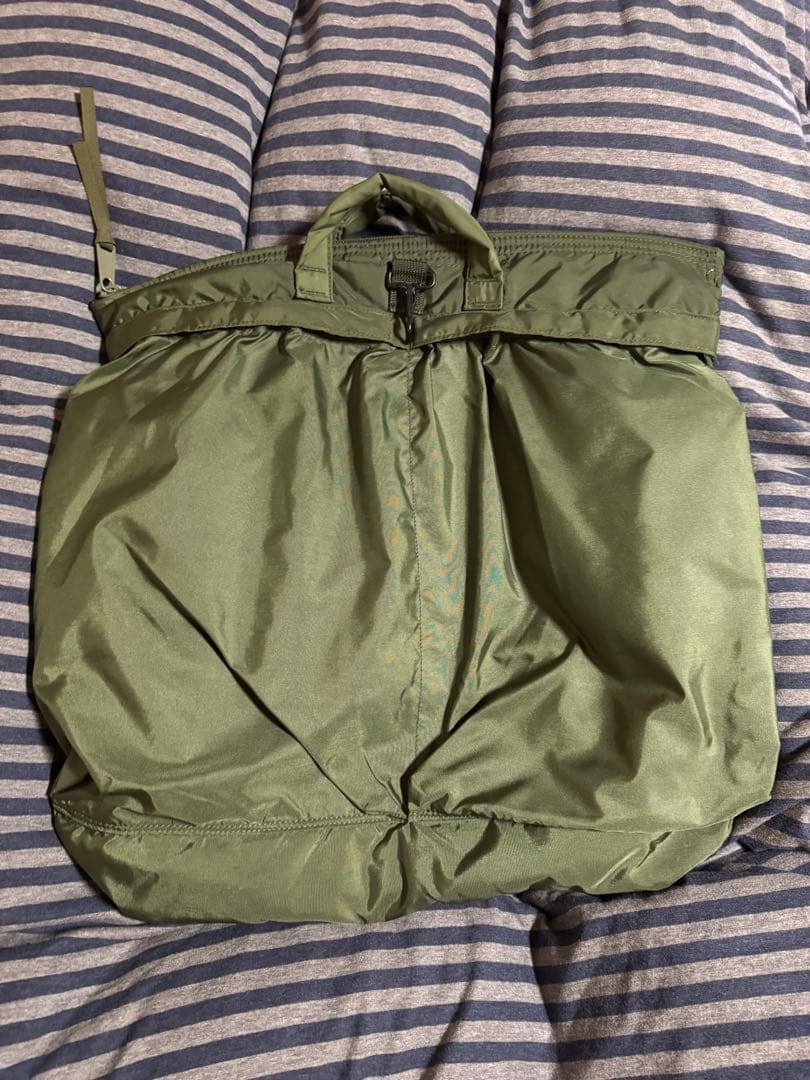 実物アメリカ軍ヘルメットバック