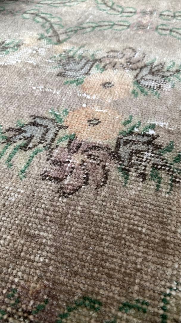 152×263 \"Snuggle whisper” ViNTAGE RUG