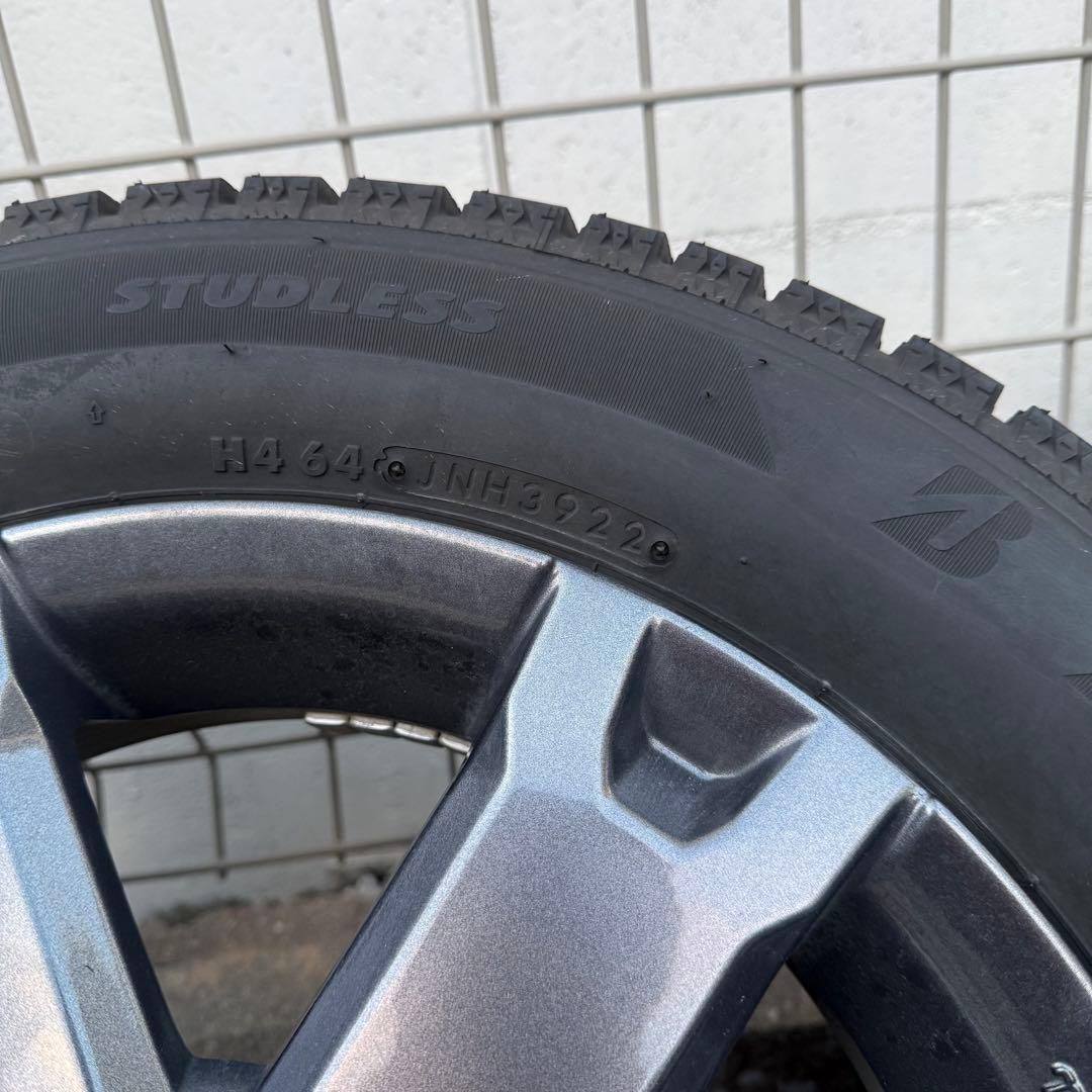 【美品】ダイハツ タフト ダーククロム純正ホイール＋スタッドレスタイヤ