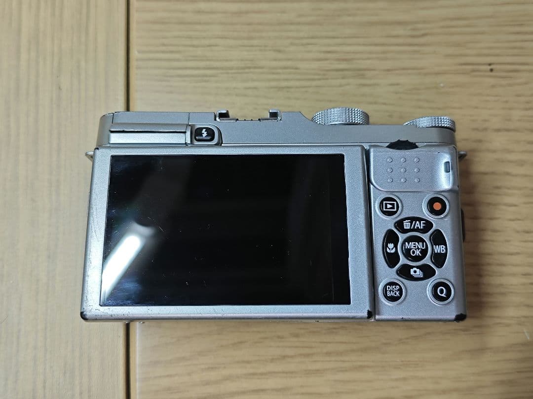Fujifilm X-A1 ミラーレス一眼