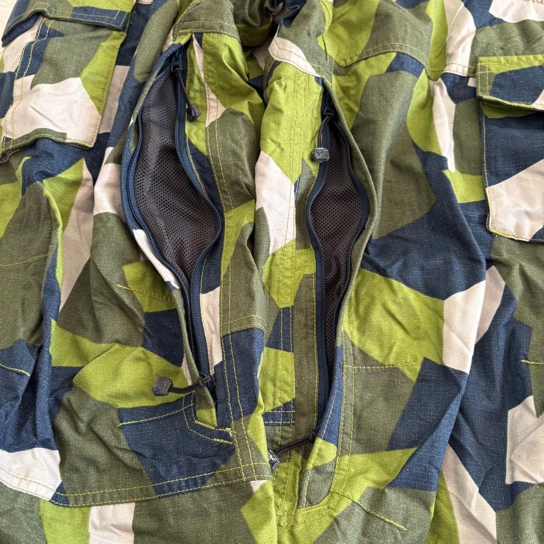 Columbia TITANIUMスノーボードウェア ジャケットMパンツLカモ柄