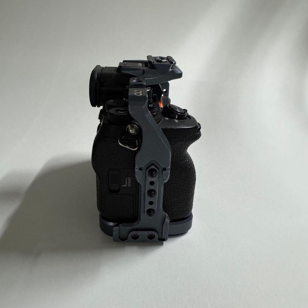 sony α7iv falcamケージ付き