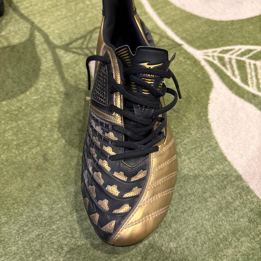 ミズノ　イグニタス　ゴールド　26cm 本田圭佑