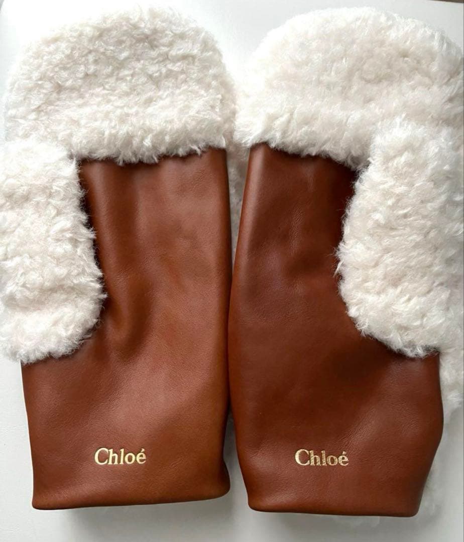 クロエ　ミトン　手袋　グローブ　ブラウン　キャメル　ボア　ムートン　キッズ　アグ