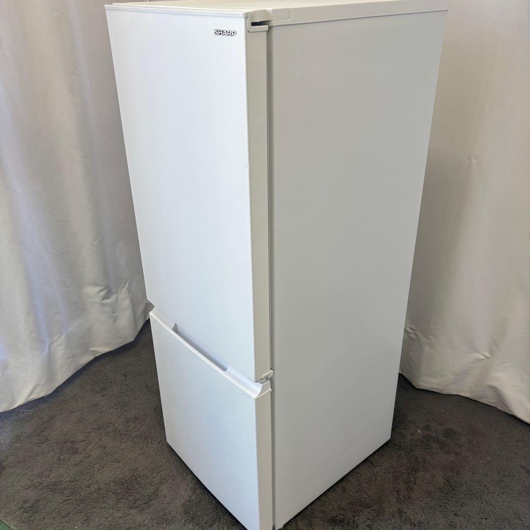 ★368　冷蔵庫　シャープ　白　一人暮らし　両開き　小型　おすすめ　設置無料