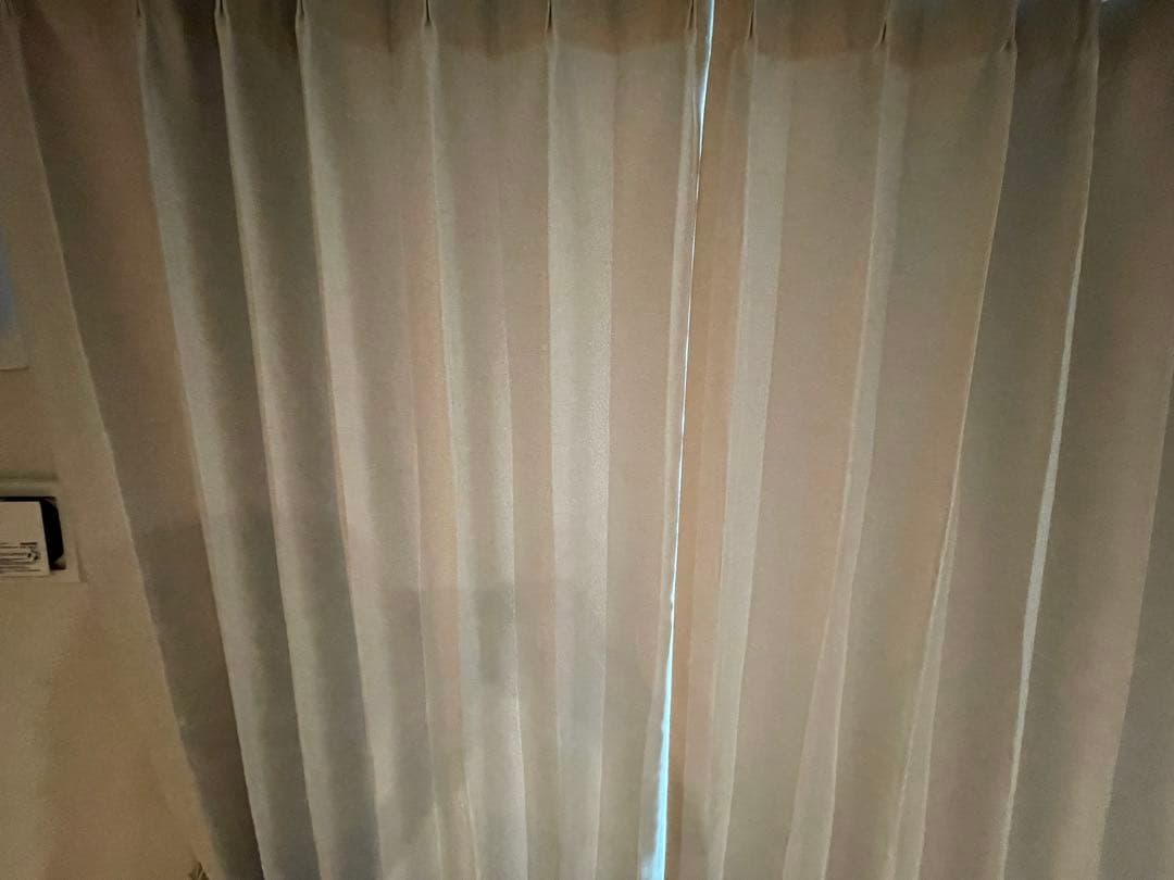 美品 遮光２級カーテン W100×H198cm 定価3.5万円
