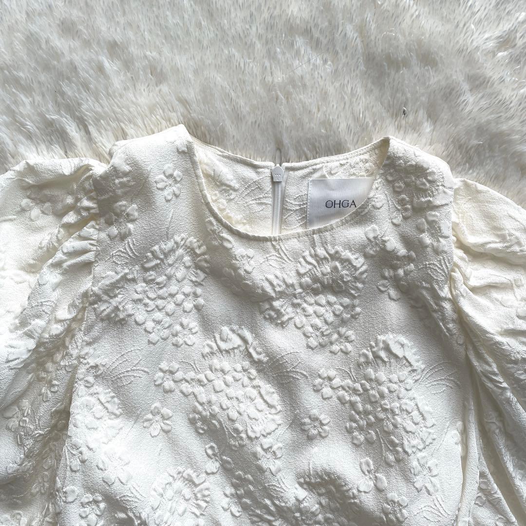 極美品✨ohga furuit オーガ フローラルパターンブラウス ペプラム