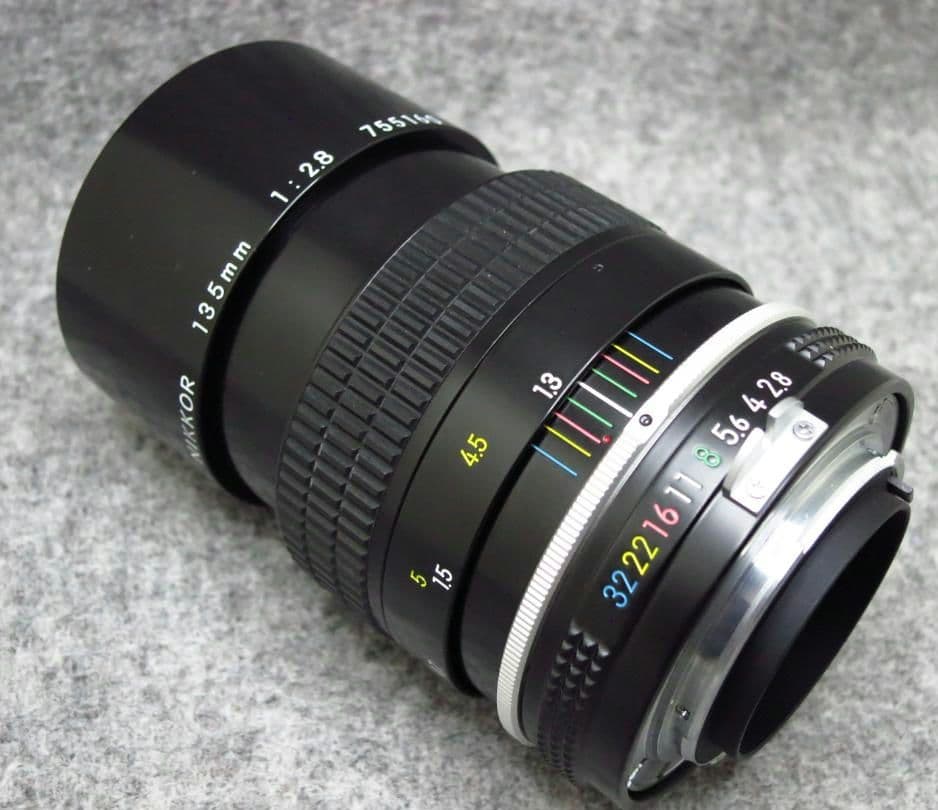 Nikon Nikkor 135mm f/2.8 非Ai 単焦点レンズ