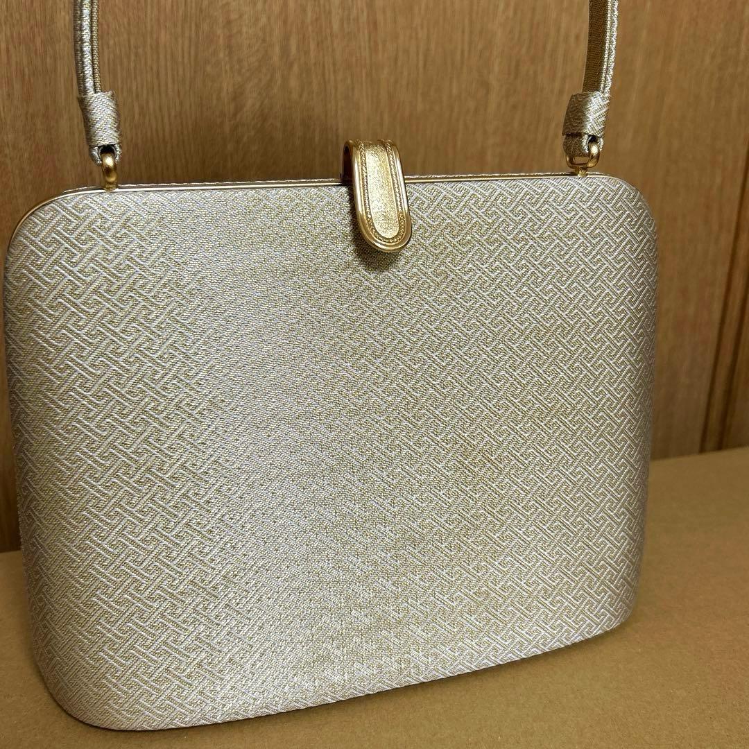 神田胡蝶　和装バッグ　フォーマル　佐賀錦　紗綾型地紋　正絹　金糸　礼装