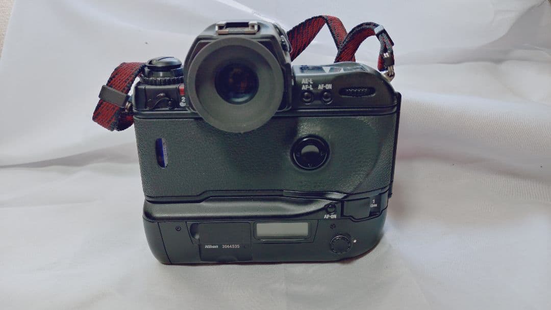 【ジャンク品】Nikon F5 一眼レフカメラ