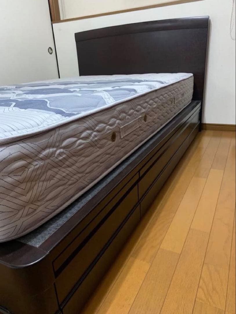 Simmons セミダブルベッド 収納付き・マットレス美品【直接引き取り可】