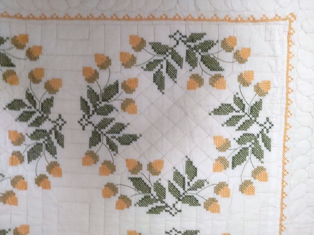 フランスアンティーク どんぐり ヴィンテージ クロスステッチ キルティング