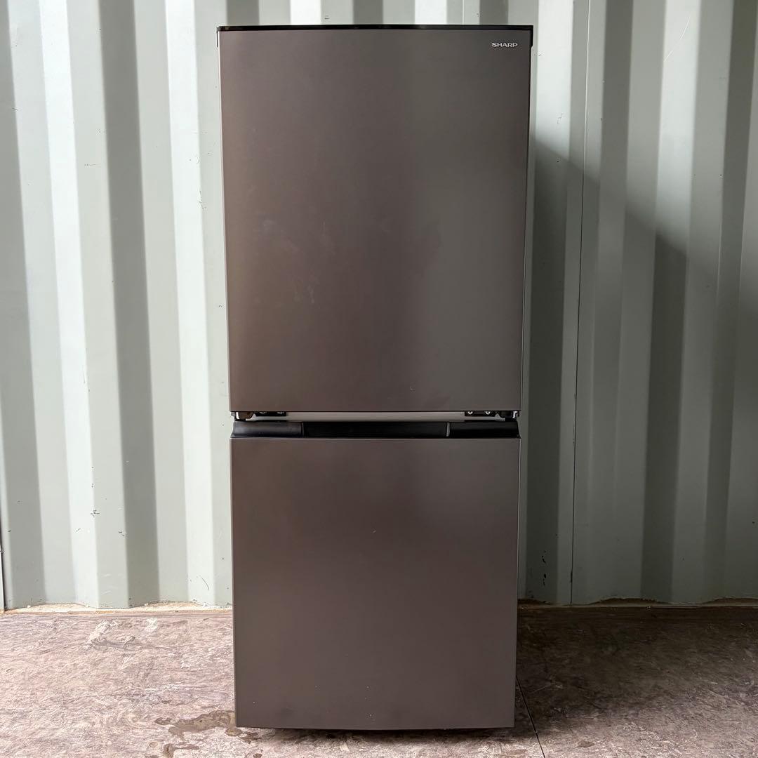 運搬取付無料！ダークグレー純正SHARP静音省エネスマート冷蔵庫！完動超美品！