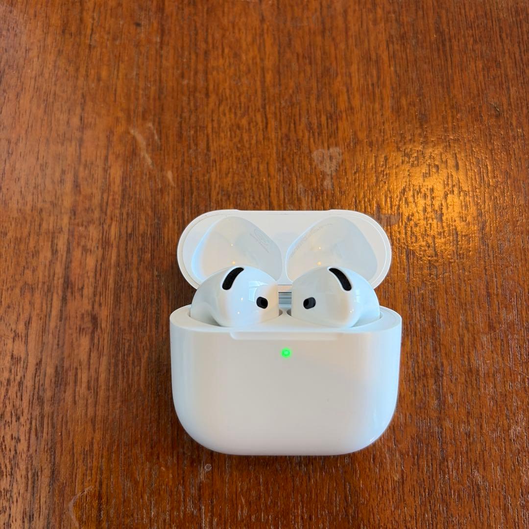 【美品】AirPods4 ANC 本体 正規品 ノイズキャンセル対応モデル