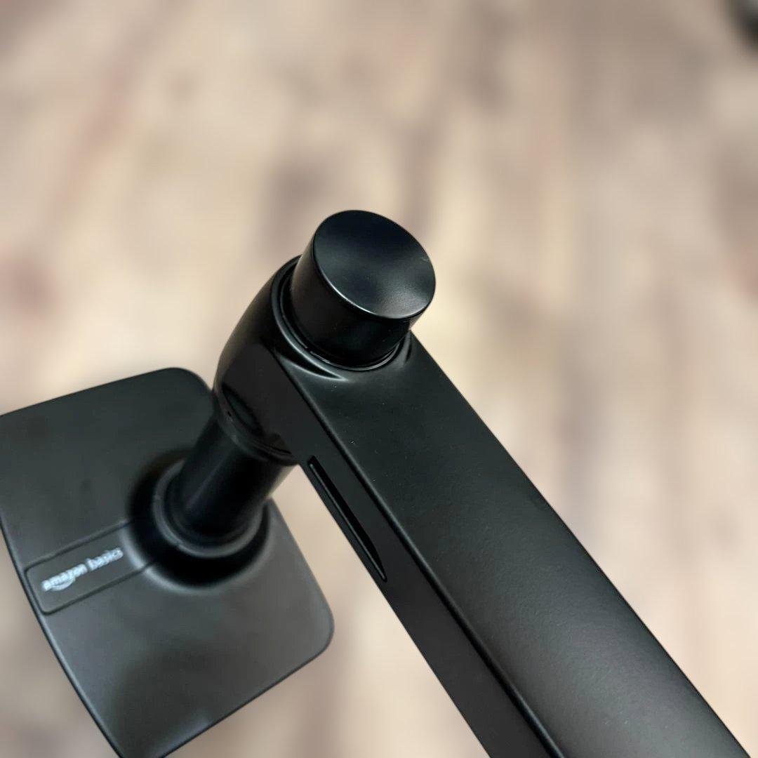 Amazonベーシック モニターアーム エルゴトロン　 シングル