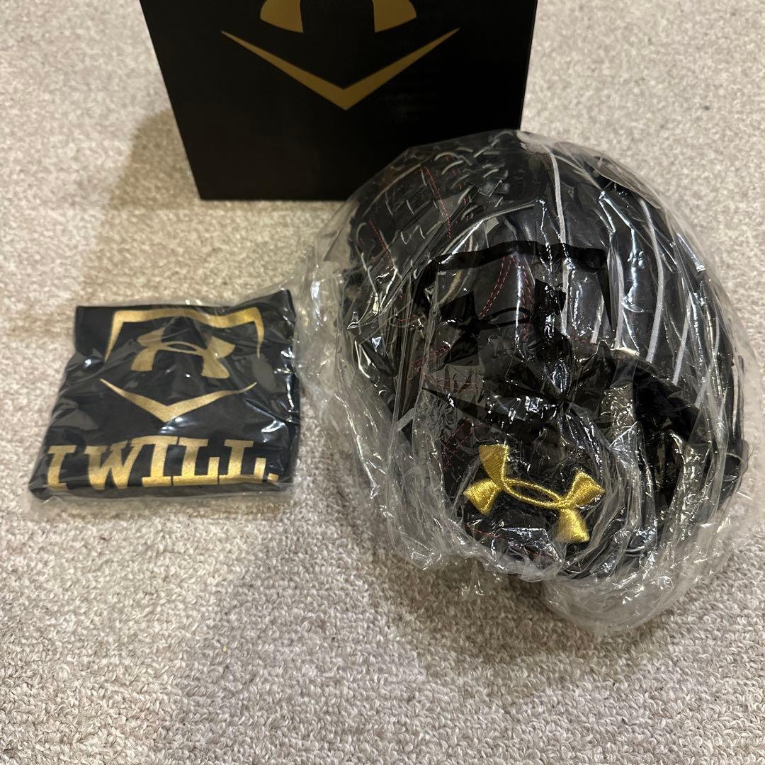 アンダーアーマー★UNDER ARMOUR 硬式グラブ　左投げ用　少年用