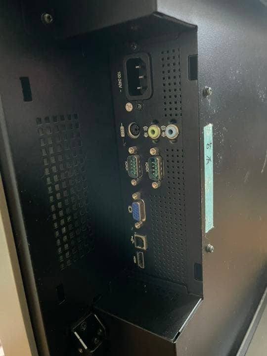 【希少】ELO製32型液晶ディスプレイのタッチパネル仕様