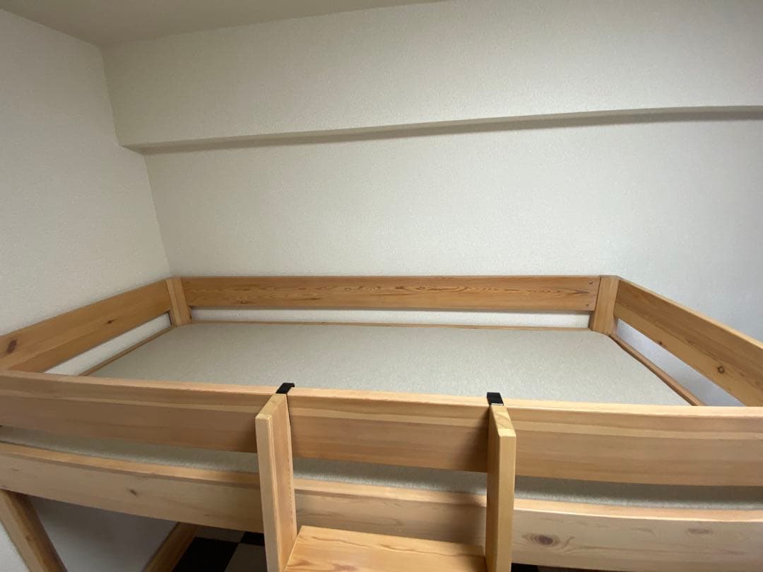 無印良品　パイン材ミドルベッド