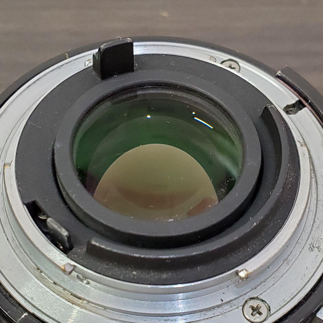 Nikon EM + NIKKOR 50mm F1.8 Ai ストラップ付