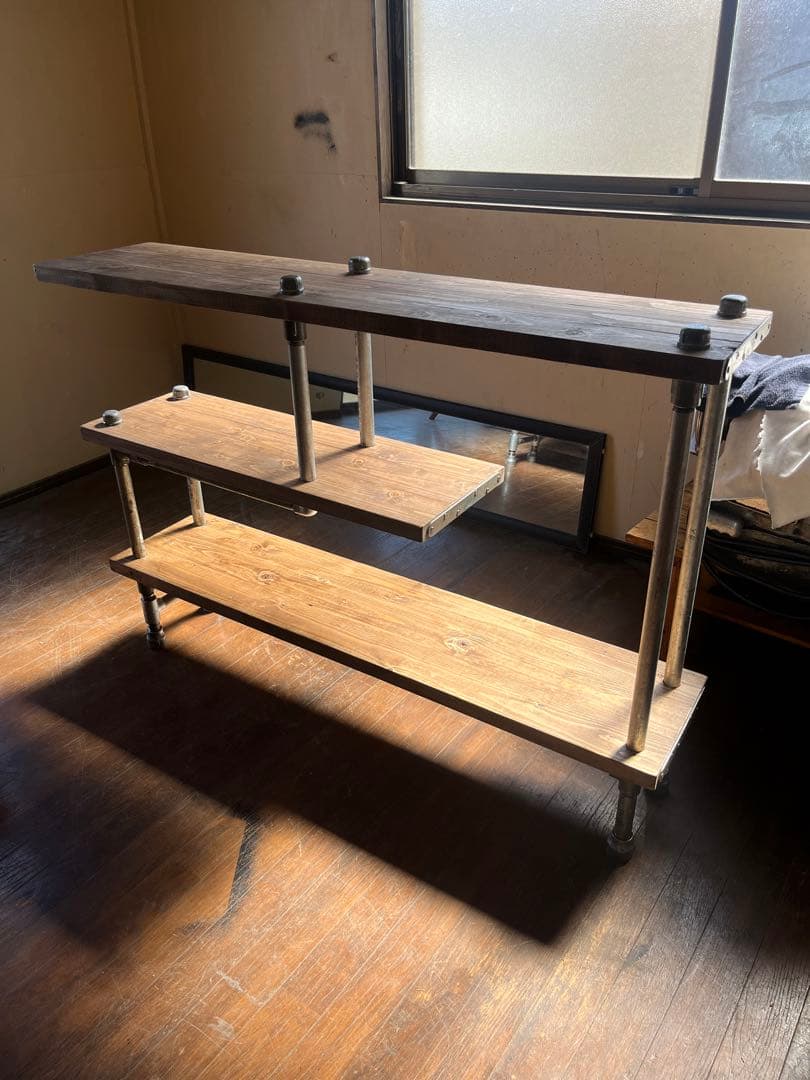 オープンシェルフ　インダストリアル　棚