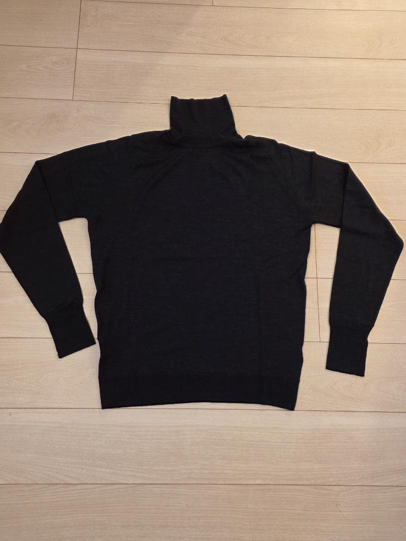 【JOHN SMEDLE RICHARDS 】ウール タートルネックプルオーバー