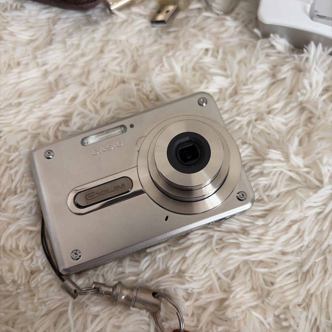 CASIO EXILIM EX-S100 デジタルカメラ　動作確認済