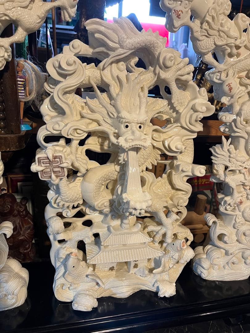 象牙風中国縁起置物、象牙風龍、中国繊細彫刻、中国天龍縁起置物、龍鯉城置物