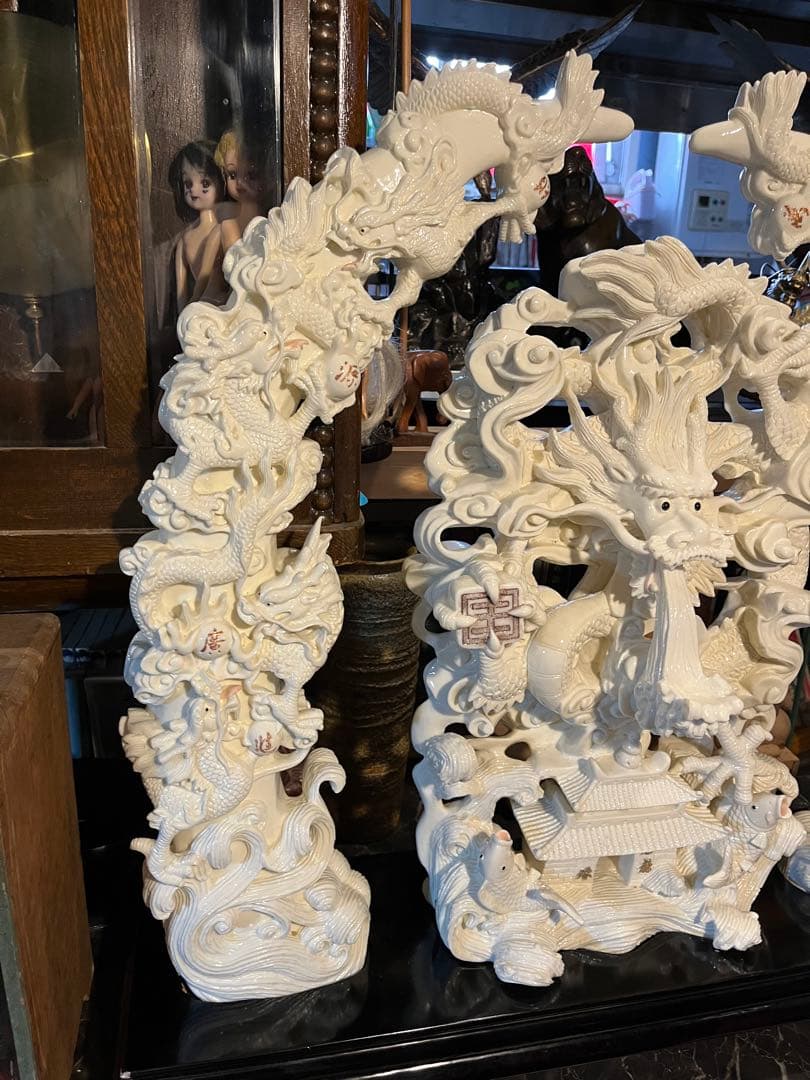 象牙風中国縁起置物、象牙風龍、中国繊細彫刻、中国天龍縁起置物、龍鯉城置物