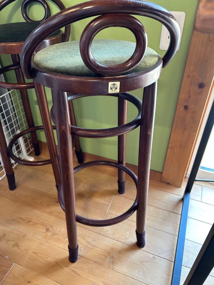 秋田木工 木製カウンターチェアモスグリーン２個セット。アンティーク