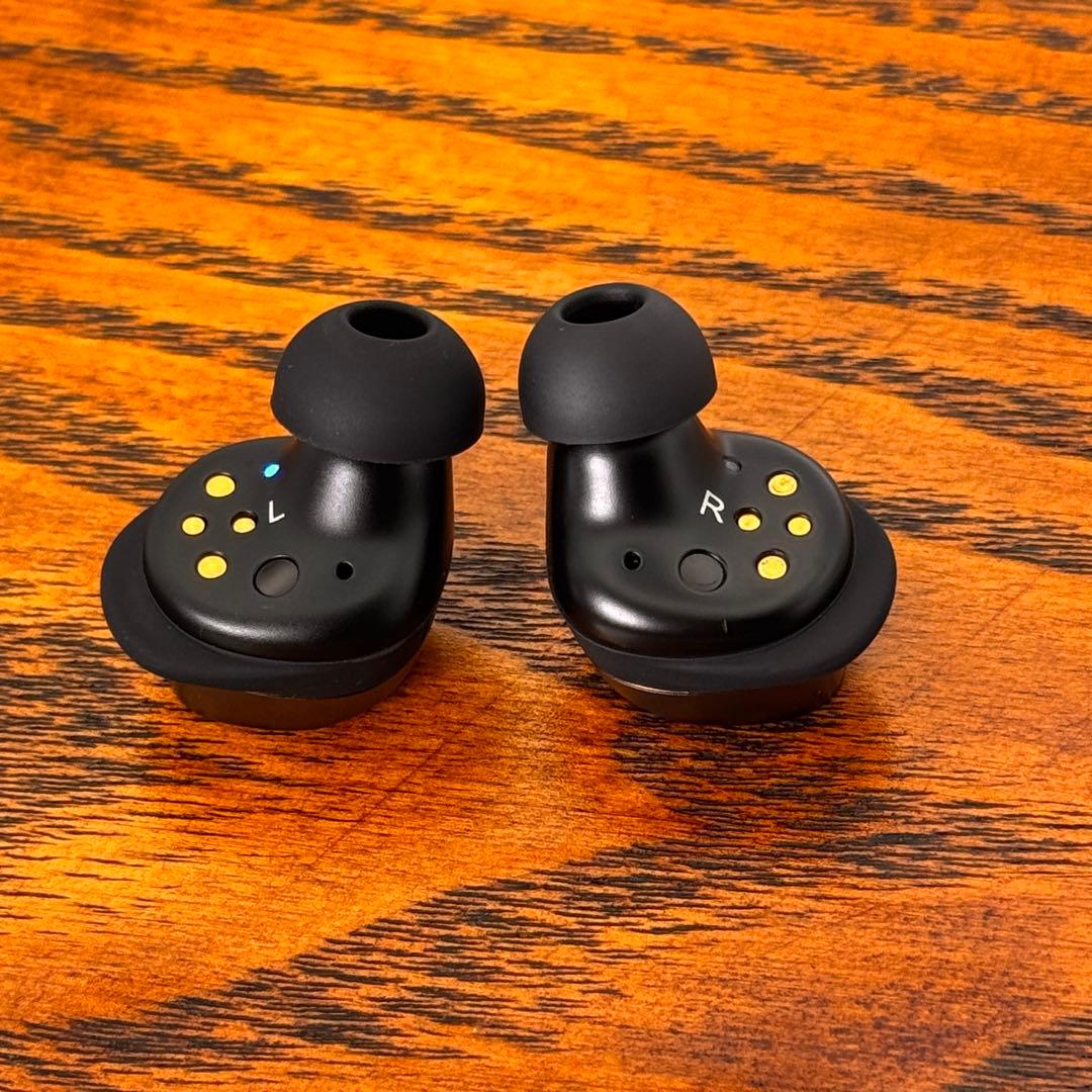 <おまけでCaseお付け> MOMENTUM True Wireless 4