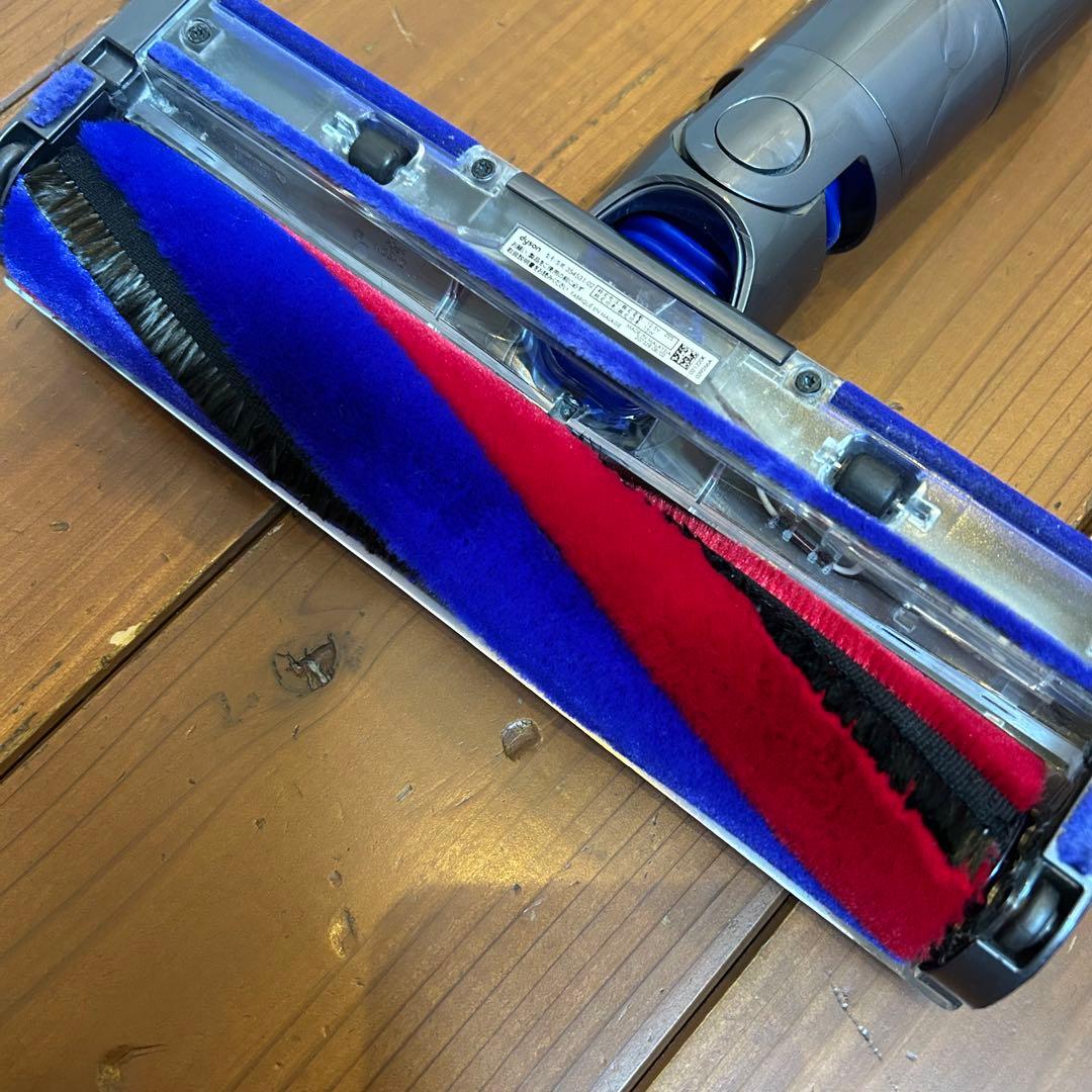 dyson digital slim fluffy ☆スタンド付☆バッテリー良好