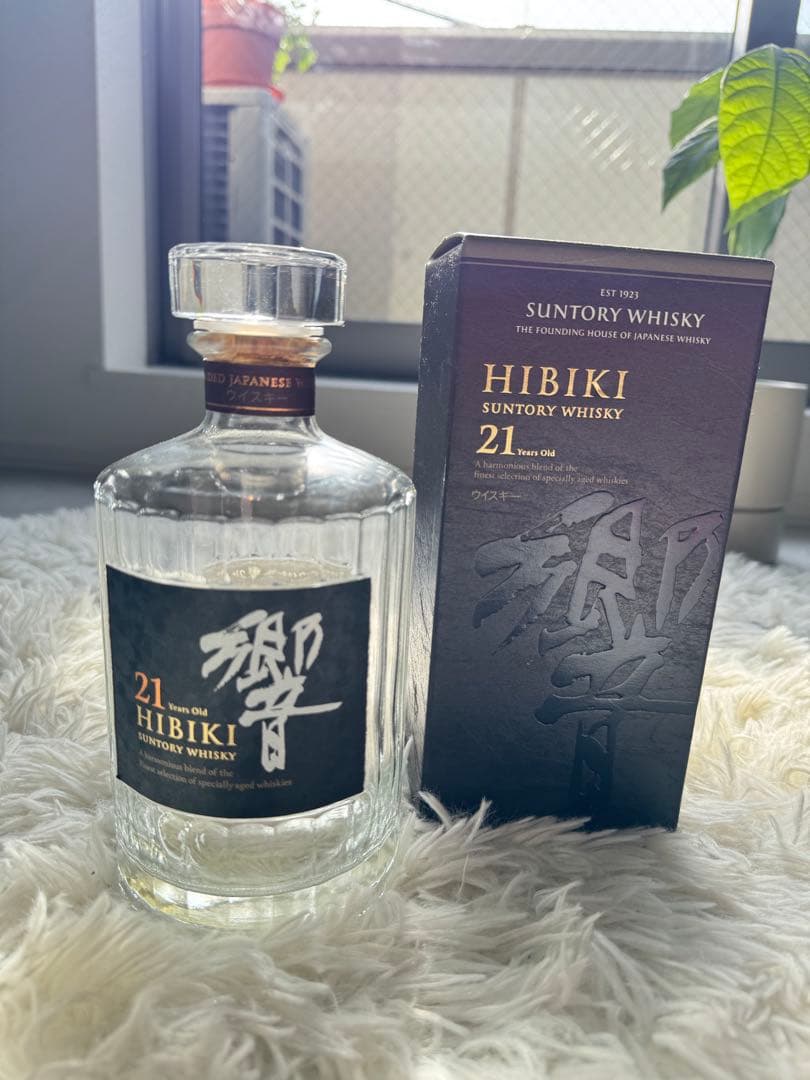 響21年 ウイスキー　空瓶　箱付き　Hibiki
