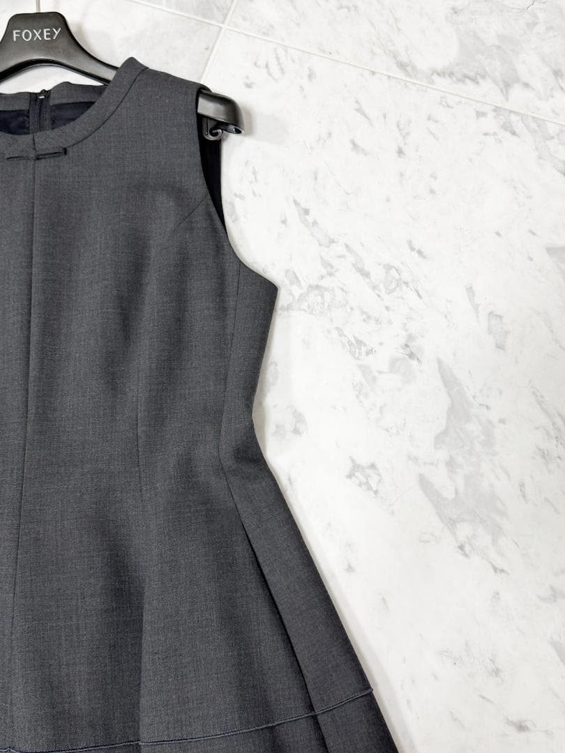 美品★FOXEYフォクシー ウール胸元リボンチャコールグレーワンピース希少42