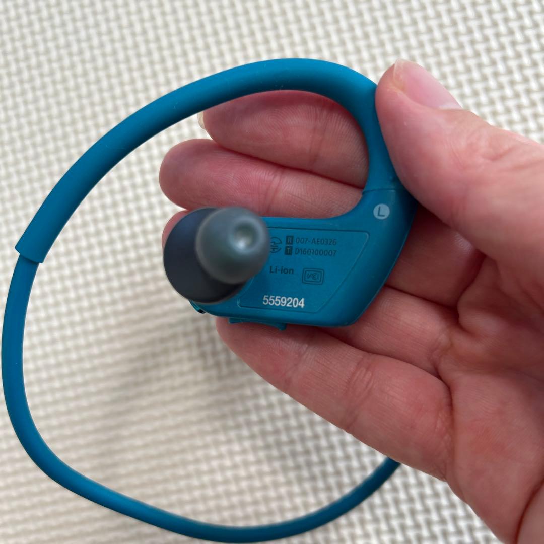 ソニー 防水ヘッドホン一体型ウォークマンBluetooth対応
