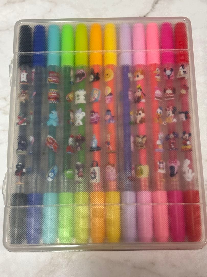 ディズニーキャラクター カラーペンセット 12色