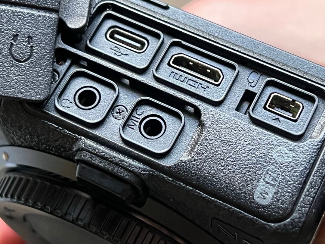 【ショット回数2,110+おまけ付】Z7 24-70mm f/4 レンズキット