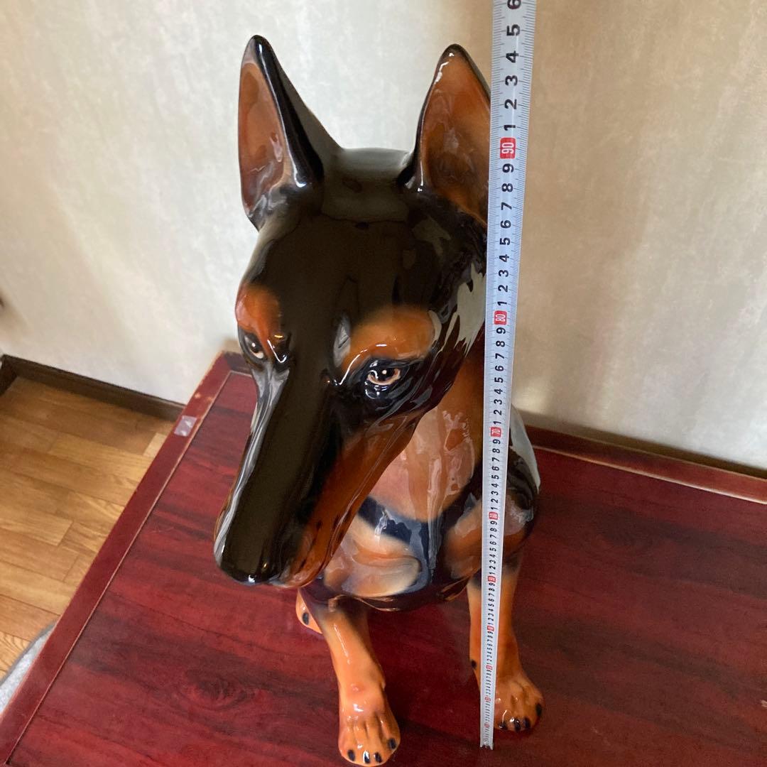 犬の置物.陶器、ドーベルマン 置物 約95cm