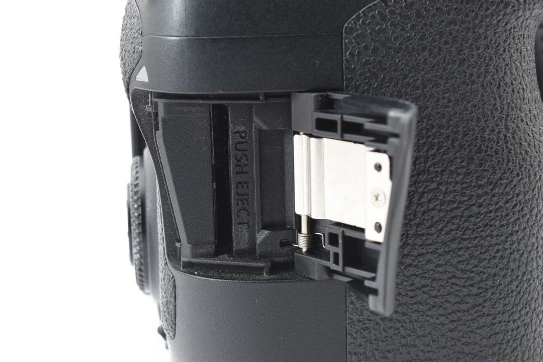 デジタル一眼レフカメラ Canon EOS 6D Mark II標準レンズセット