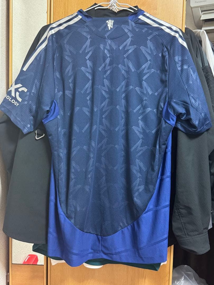【正規品】マンチェスターユナイテッドAwayオーセンティックユニフォーム