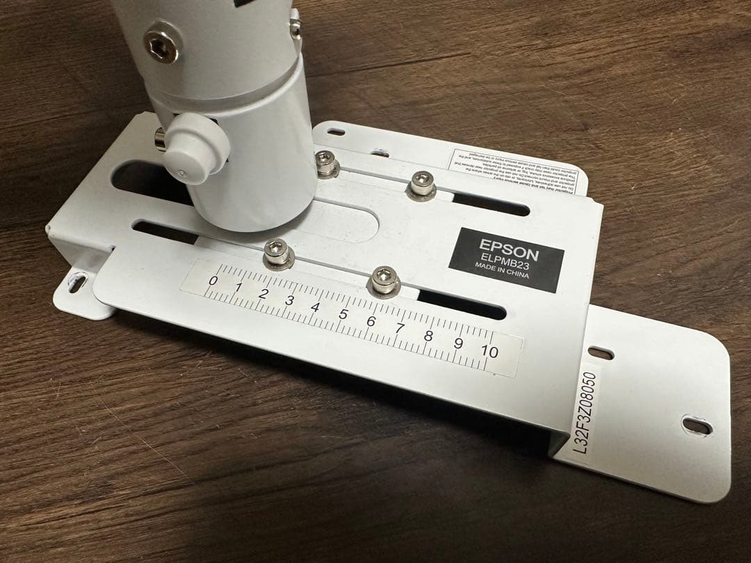 美品　EPSON エプソン　EB-L260F レーザービジネスプロジェクター