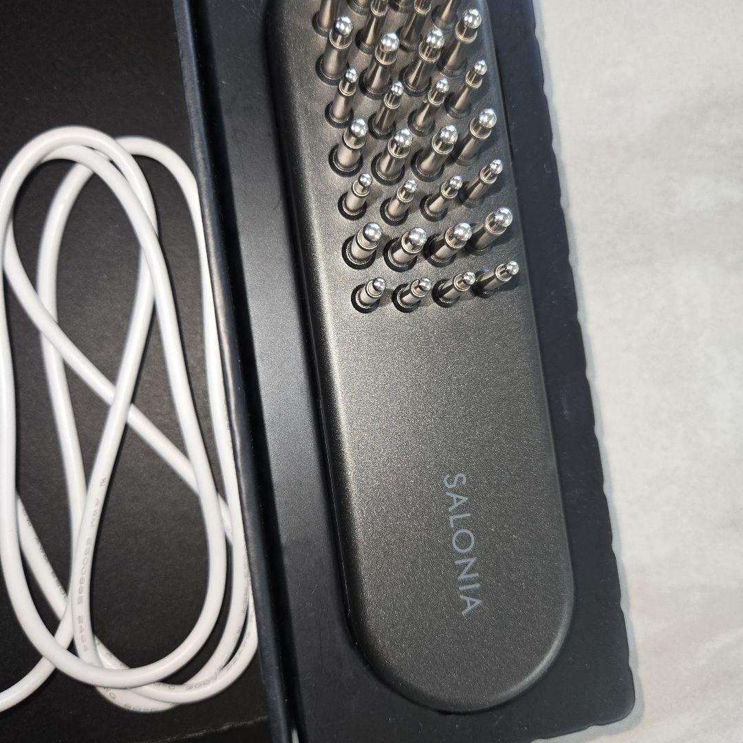 SALONIA サロニア　EMS　リフトブラシ 3Dケア