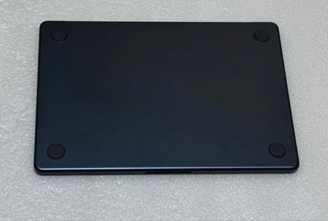 MacBook Air M2 13.6 8GB 256GB ミッドナイト