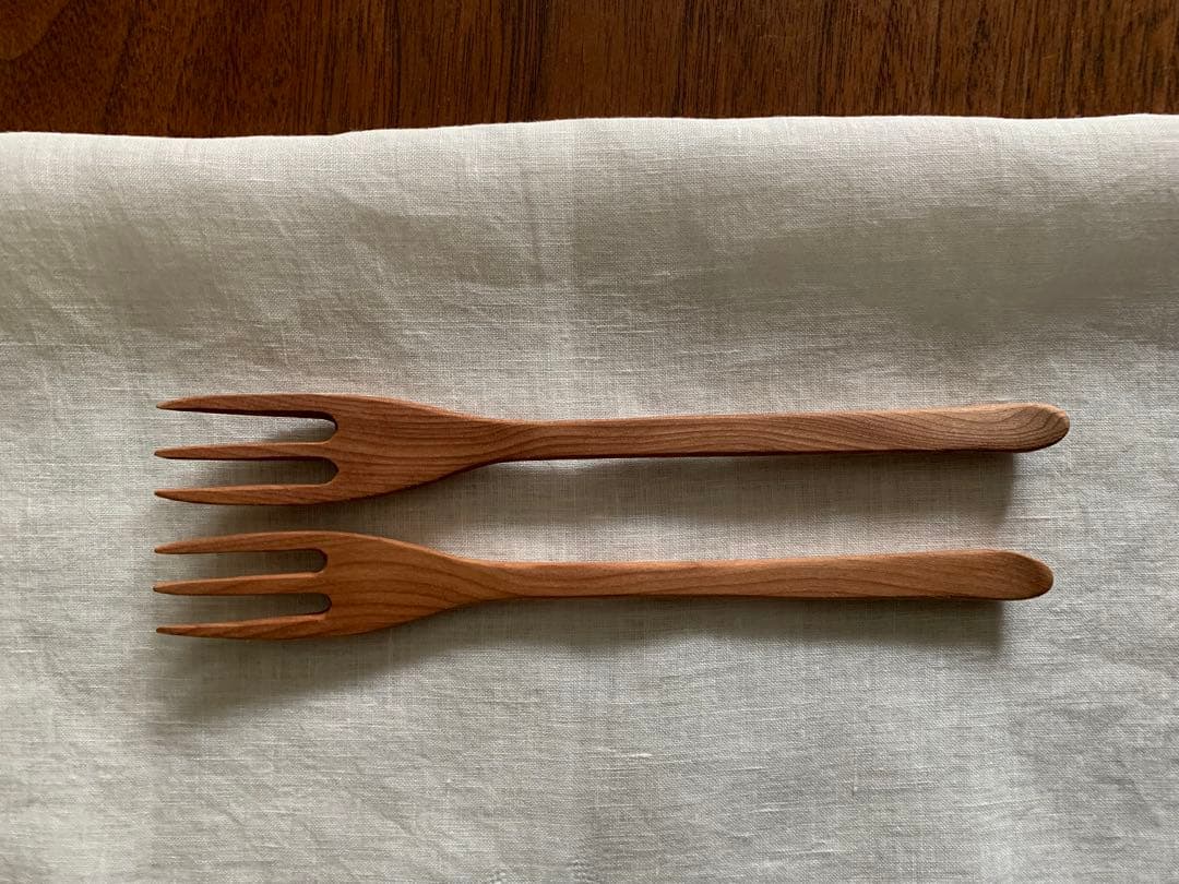 【三谷龍二】　パスタフォーク2本・10cmオリジナルハンカチ