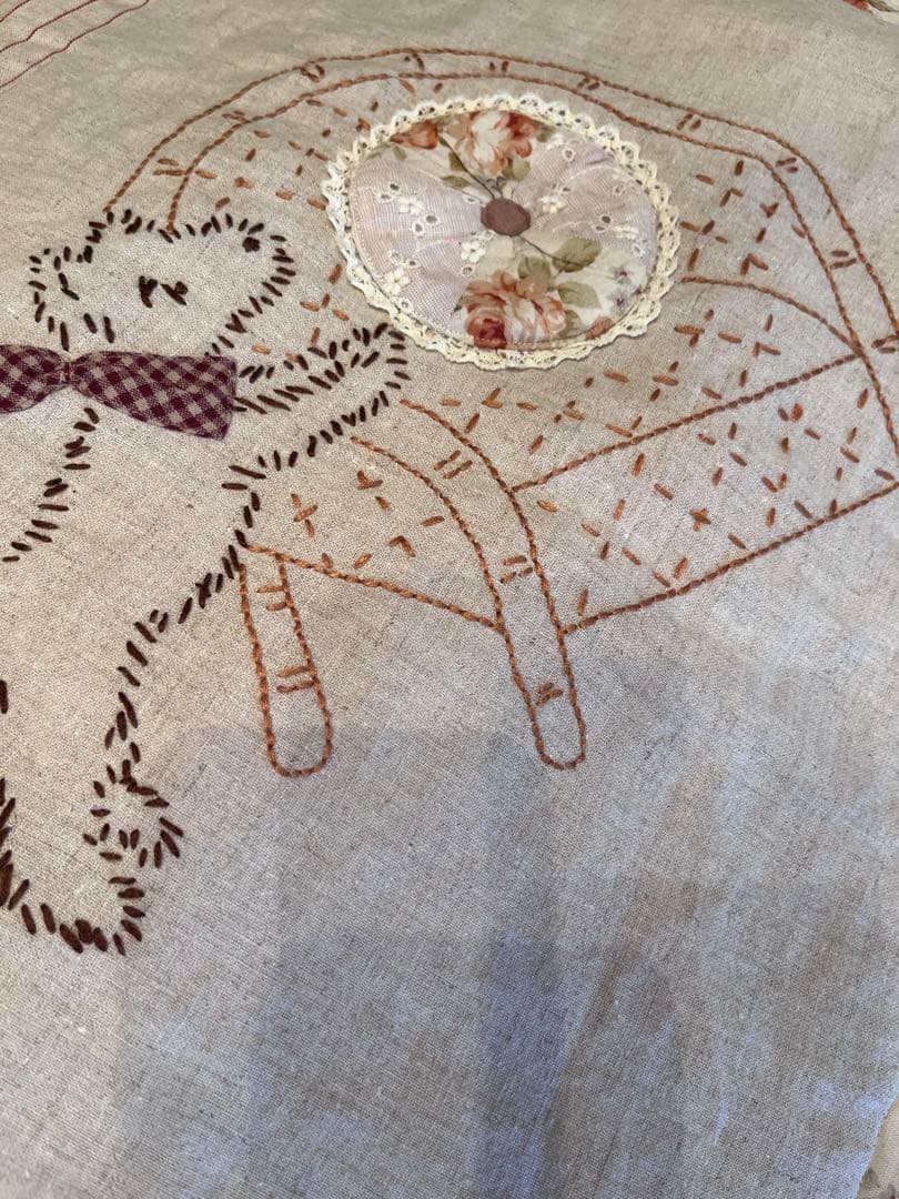 マニー テリア花柄レース パッチワークフリークロス