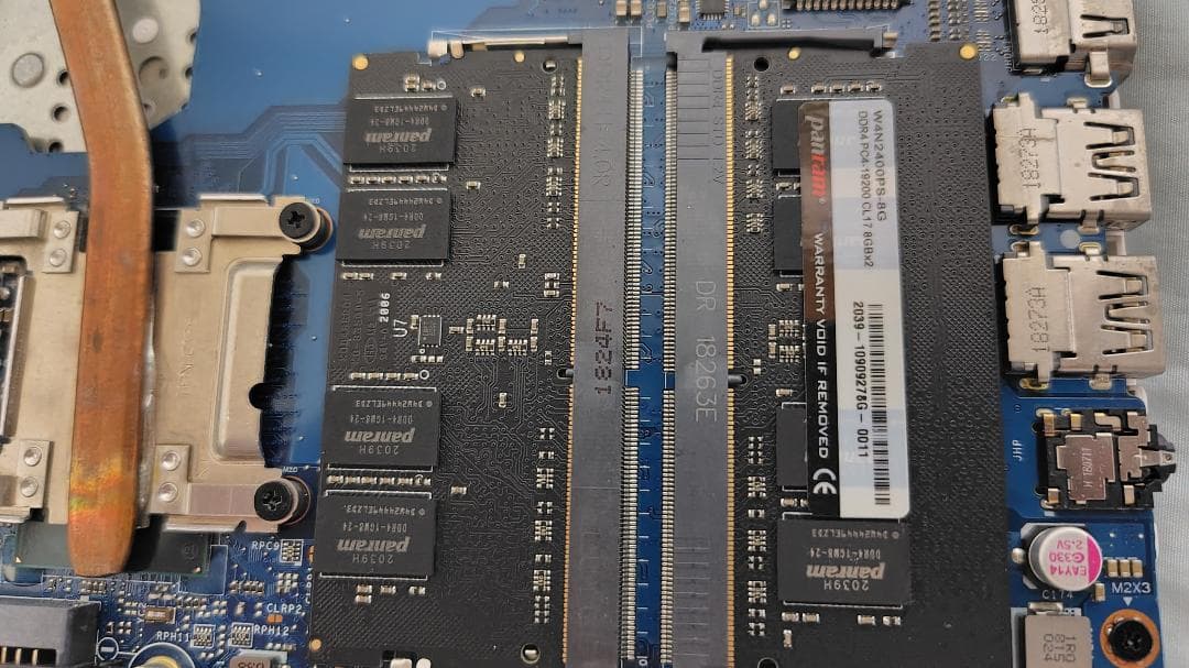 HP-15da0000 ノートパソコン　i5 8250U メモリ16GB