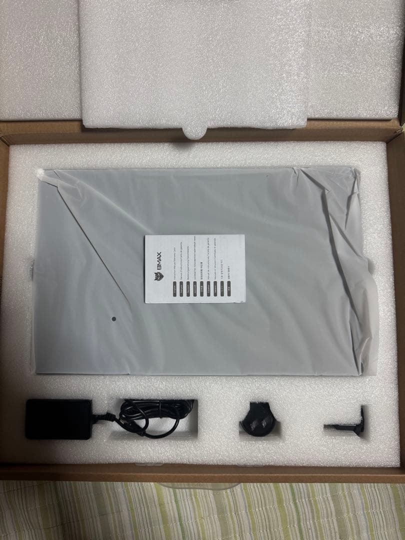 Windowsノート本体 BMAX X15. PRO