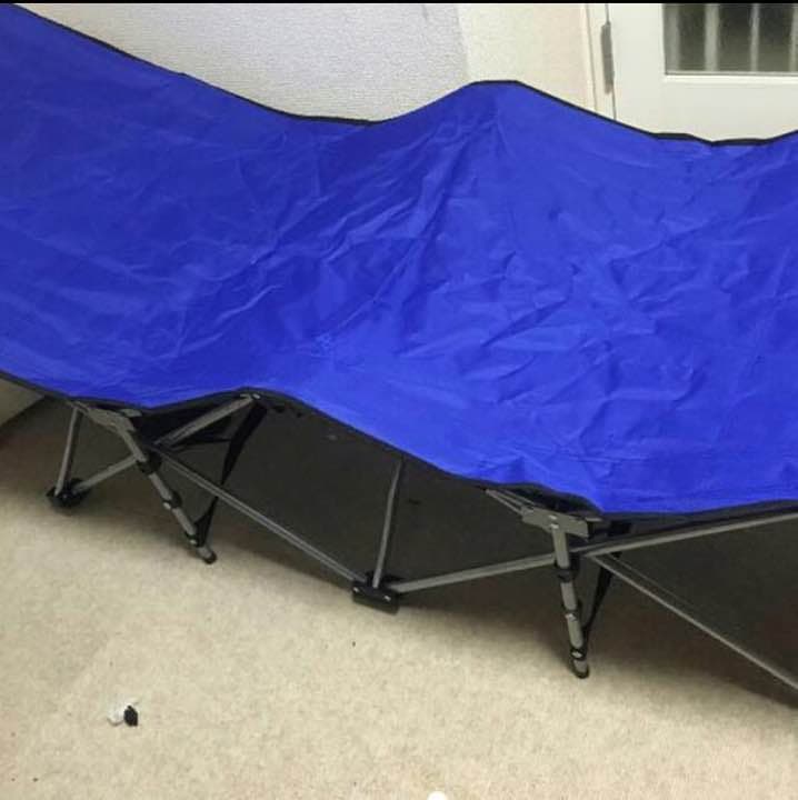 【未使用】折り畳み簡易ベッド
